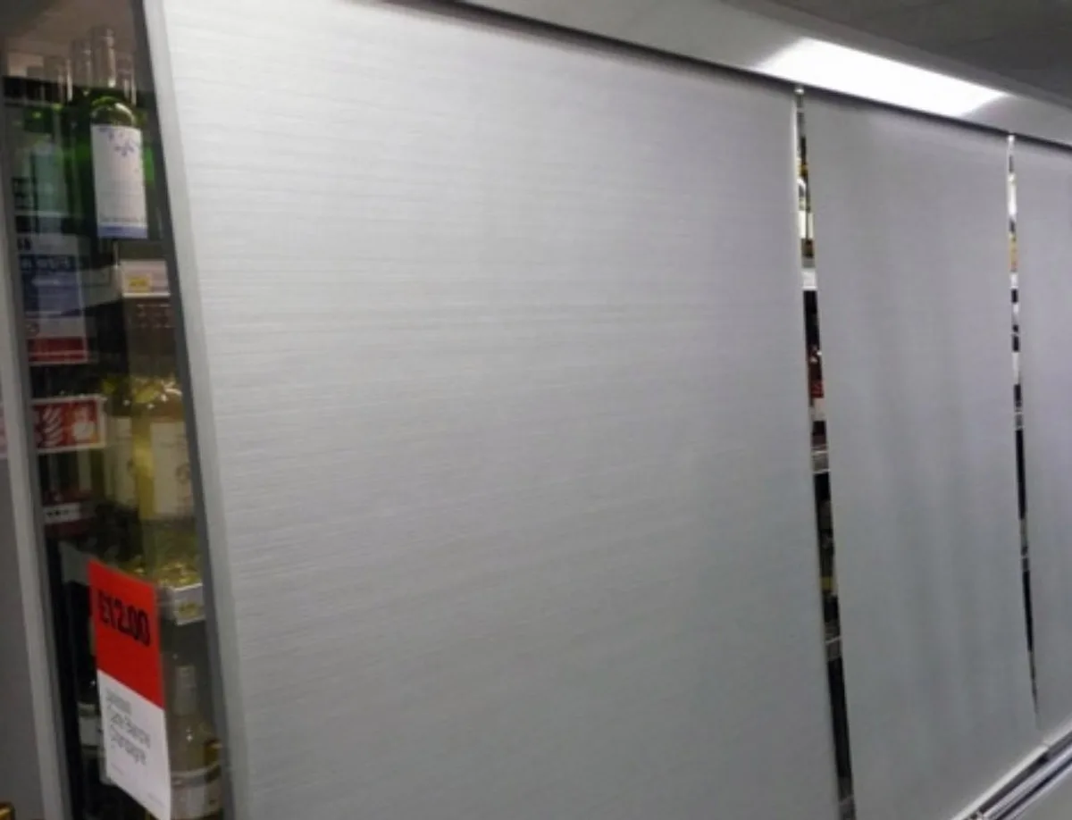 Produkcja rolet do regałów chłodniczych